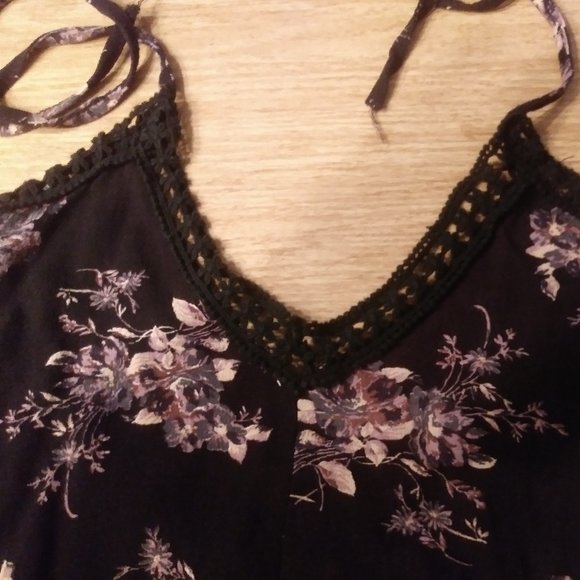 Girls Black Print Halter - Picture 2 of 3